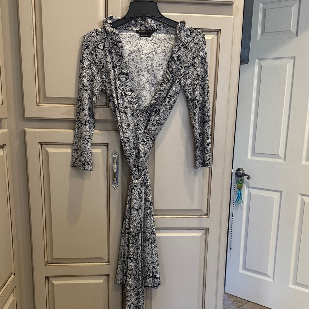 Stylish Black and White Wrap Dress